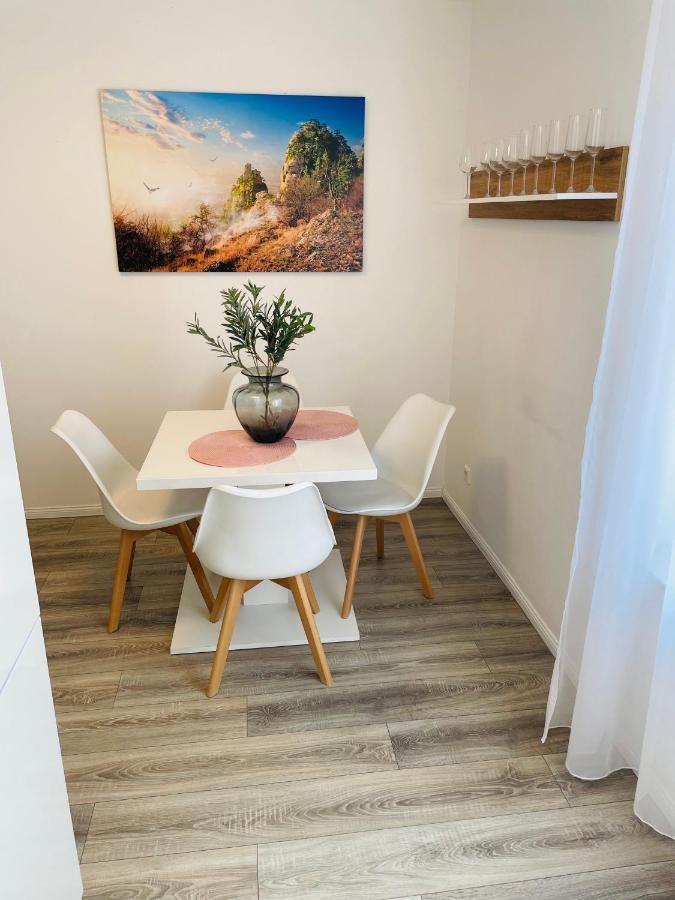 Prime Host Balcony Apartment Karlsruhe Eksteriør bilde